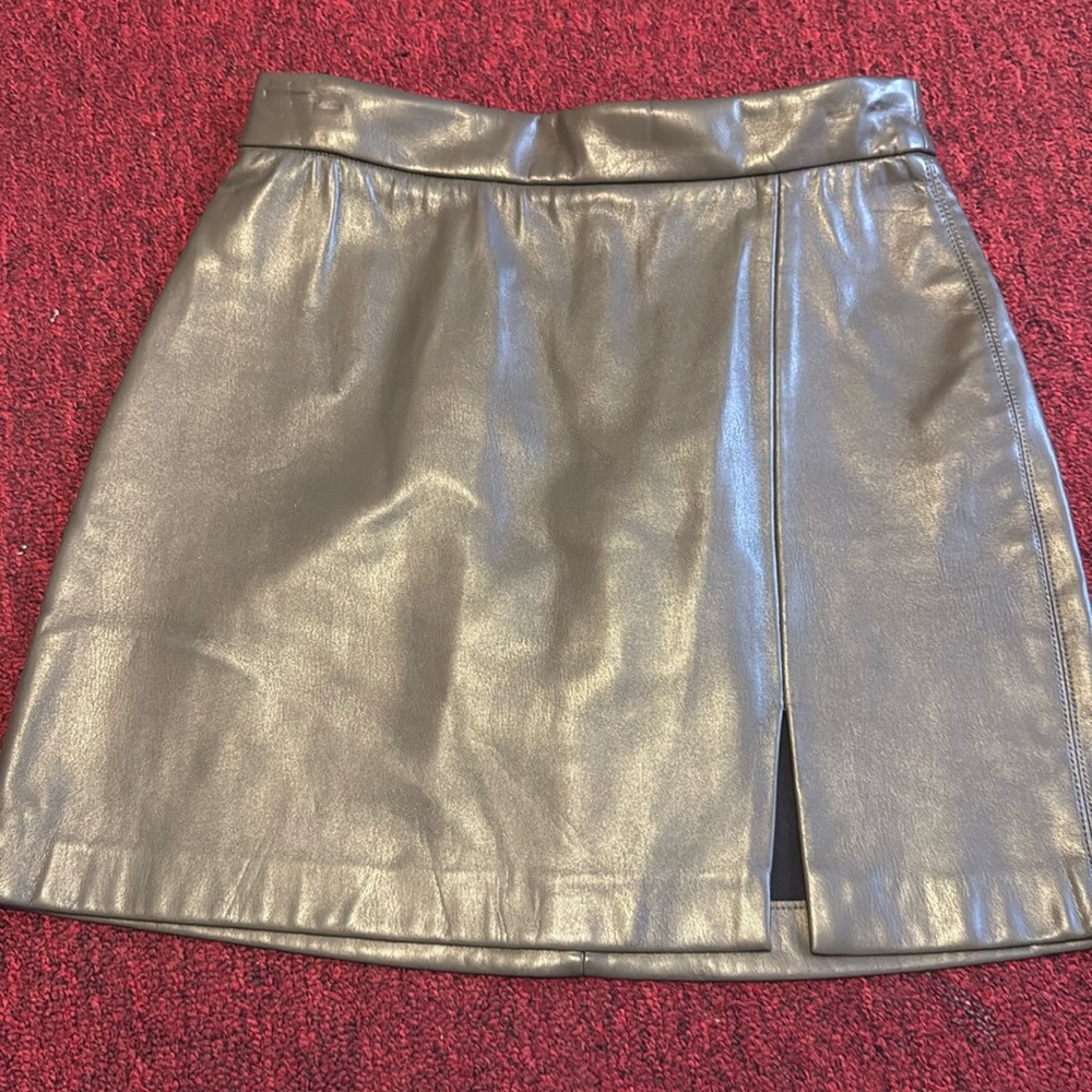 New Synthetic leather skirt